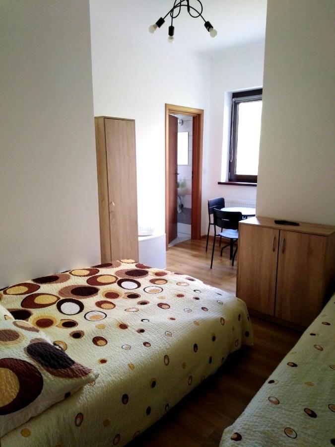 Piernikowy Dworek Lubicz Exterior foto