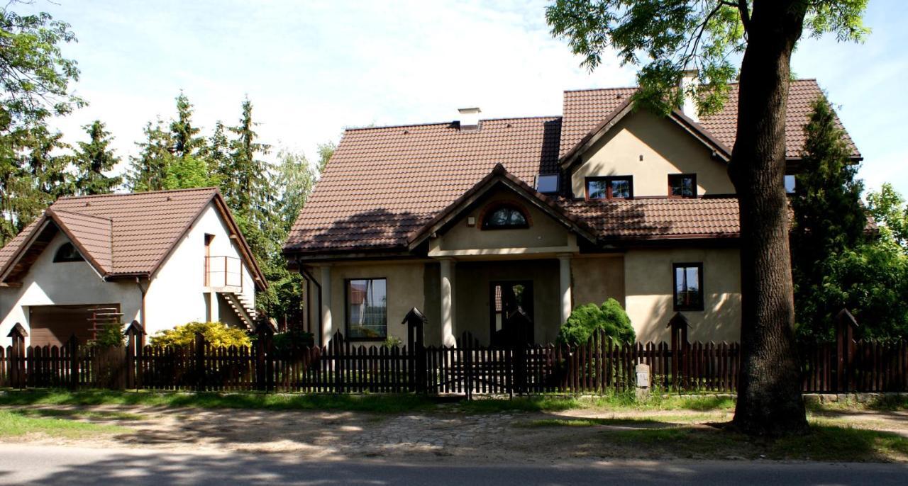 Piernikowy Dworek Lubicz Exterior foto